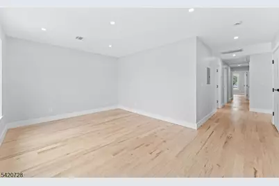 132 N 17th St, East Orange, NJ 07017 - Photo 14