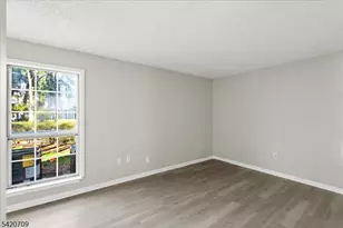 28 Boston Ct, Newark, NJ 07103 - Photo 24