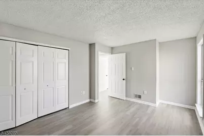 28 Boston Ct, Newark, NJ 07103 - Photo 26