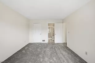 114 Henley Dr, Franklin Township, NJ 08873 - Photo 16