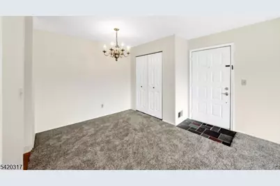 114 Henley Dr #114, Franklin Township, NJ 08873 - Photo 4