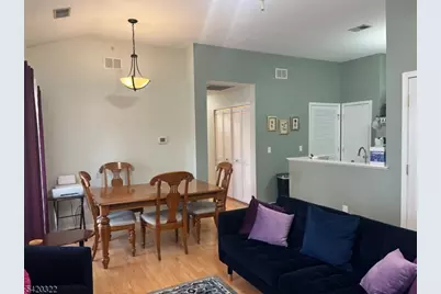 692 Honeybrook Cir #692, Lopatcong Township, NJ 08886 - Photo 4