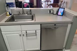 692 Honeybrook Cir, Lopatcong Township, NJ 08886 - Photo 6