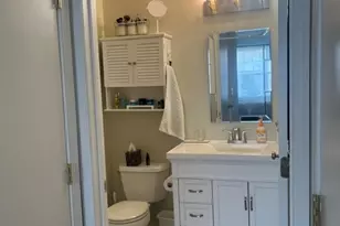 692 Honeybrook Cir, Lopatcong Township, NJ 08886 - Photo 12