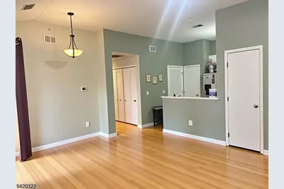 692 Honeybrook Cir #692, Lopatcong Township, NJ 08886 - Photo 2