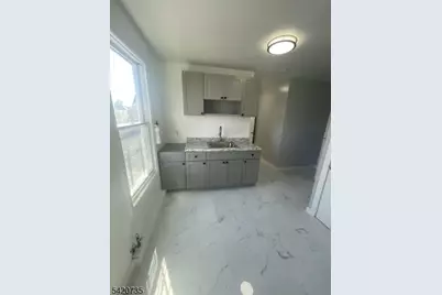 569 Broadway, Paterson, NJ 07514 - Photo 10