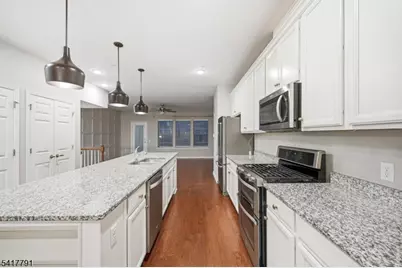 26 Braeburn Ct, Livingston, NJ 07039 - Photo 10