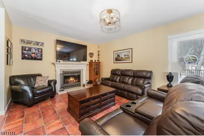 434 Charlestown Rd, Bethlehem Township, NJ 08827 - Photo 18