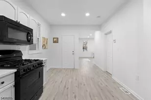 223 Pine St, Elizabeth, NJ 07206 - Photo 10