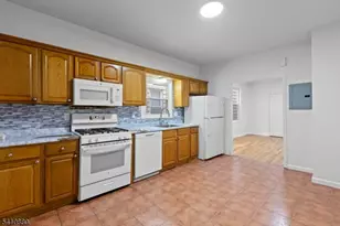552 Franklin St, Elizabeth, NJ 07206 - Photo 20