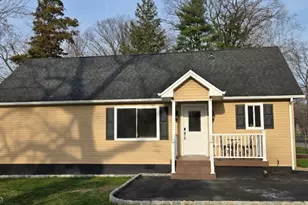 54 Riverview Cir, Little Falls Township, NJ 07424 - Photo 1