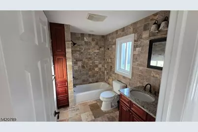 54 Riverview Cir, Little Falls Township, NJ 07424 - Photo 12