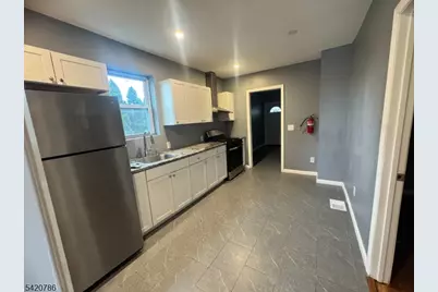 17 Home St, Franklin Township, NJ 08873 - Photo 6
