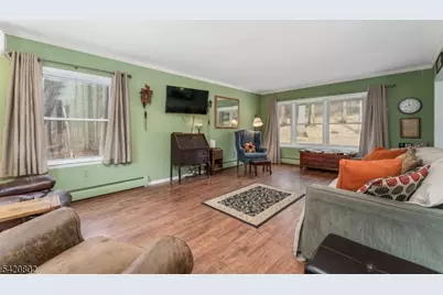 447 Bellwood Ave, Bethlehem Township, NJ 08802 - Photo 14