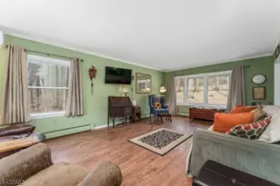 447 Bellwood Ave, Bethlehem Township, NJ 08802 - Photo 14