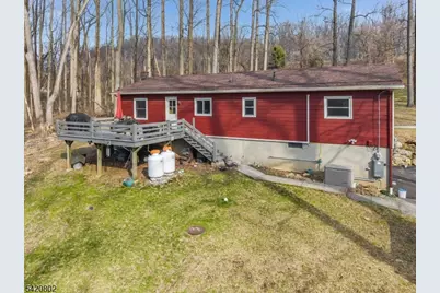 447 Bellwood Ave, Bethlehem Township, NJ 08802 - Photo 4