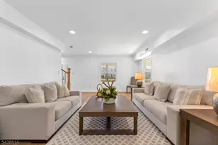 101 Bayberry Ln, Willingboro Twp., NJ 08046 - Photo 2