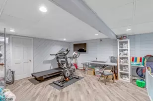 28 Edgehill Ave, Chatham, NJ 07928 - Photo 18