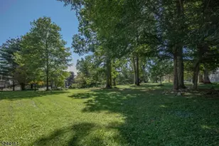 16 Manor Dr, Morris Township, NJ 07960 - Photo 36