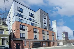211 Baldwin Ave, Jersey City, NJ 07306 - Photo 4