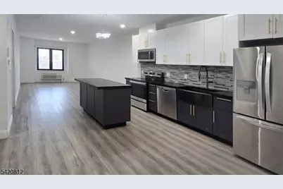 211 Baldwin Ave #403, Jersey City, NJ 07306 - Photo 18