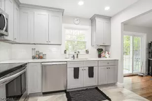 506 Durban Ave, Hopatcong, NJ 07843 - Photo 2