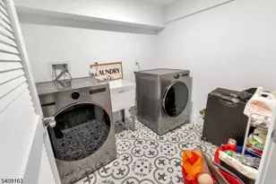 112 E 12th St, Linden, NJ 07036 - Photo 24