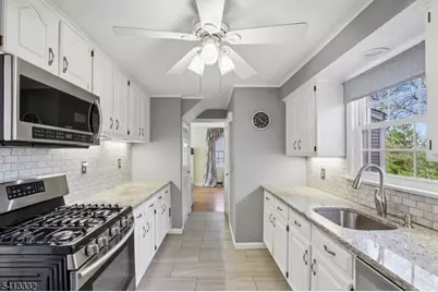 33 Coolidge Ave, West Caldwell, NJ 07006 - Photo 8