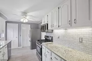 33 Coolidge Ave, West Caldwell, NJ 07006 - Photo 12