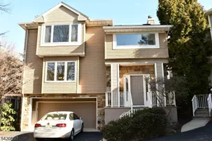 177 Clarken Dr, West Orange Township, NJ 07052 - Photo 2