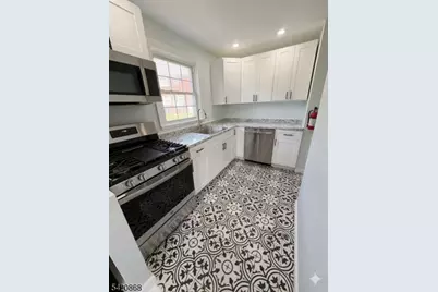 293A Elmwood Ave #293A, Maplewood, NJ 07040 - Photo 2