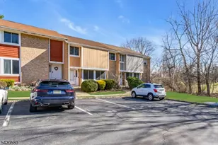 68 Chestnut Ct, Hillsborough Township, NJ 08844 - Photo 12