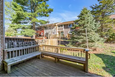 68 Chestnut Ct, Hillsborough Township, NJ 08844 - Photo 18