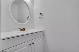 68 Chestnut Ct, Hillsborough Township, NJ 08844 - Photo 24