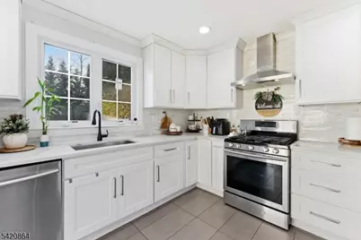 436 W Anderson St, Hackensack, NJ 07601 - Photo 14