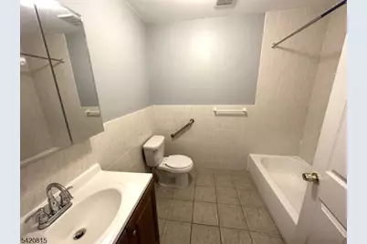 111 Harris Ave #5, Middlesex, NJ 08846 - Photo 6