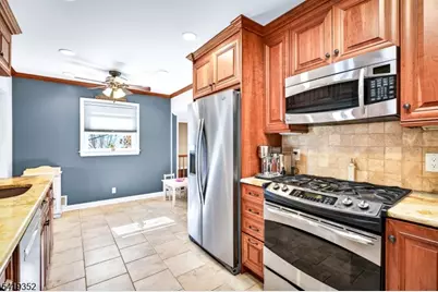 423 S Plainfield Ave, South Plainfield, NJ 07080 - Photo 12