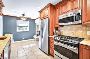 423 S Plainfield Ave, South Plainfield, NJ 07080 - Photo 12