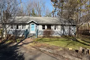 8 Beach View Ct, Hardyston Township, NJ 07460 - Photo 1