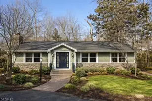 8 Beach View Ct, Hardyston Township, NJ 07460 - Photo 2