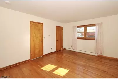 130 Warrenville Rd, Green Brook Township, NJ 08812 - Photo 8