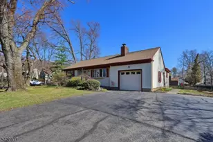 130 Warrenville Rd, Green Brook Township, NJ 08812 - Photo 24