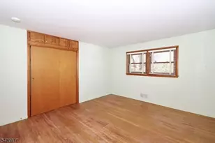 130 Warrenville Rd, Green Brook Township, NJ 08812 - Photo 16