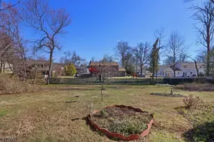 130 Warrenville Rd, Green Brook Township, NJ 08812 - Photo 22