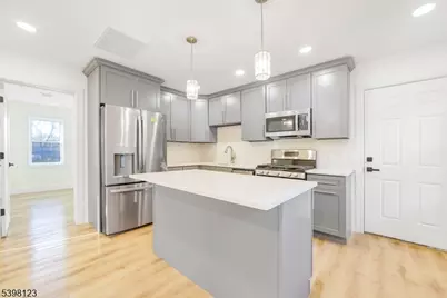 169 New St, Woodland Park, NJ 07424 - Photo 8