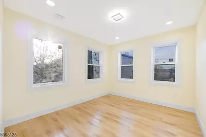 169 New St, Woodland Park, NJ 07424 - Photo 16