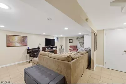 385 Berkeley Ave, Bloomfield, NJ 07003 - Photo 26