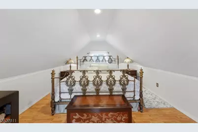 385 Berkeley Ave, Bloomfield, NJ 07003 - Photo 20