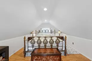 385 Berkeley Ave, Bloomfield, NJ 07003 - Photo 20