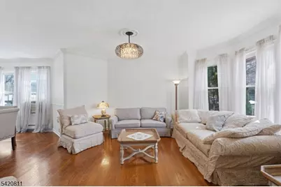 385 Berkeley Ave, Bloomfield, NJ 07003 - Photo 6